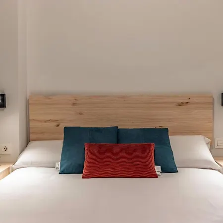 Casco Viejo: El Corazon De Las Siete Calles * 빌바오