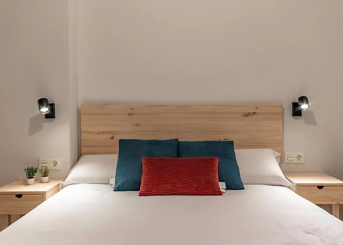 Casco Viejo: El Corazon De Las Siete Calles * Bilbao