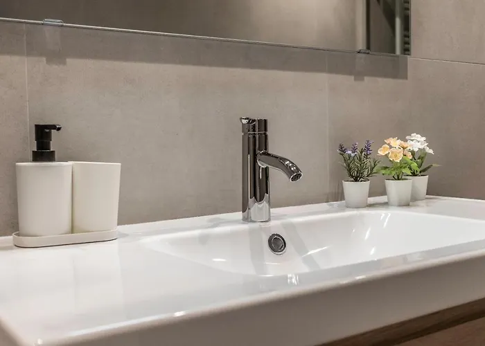 Casco Viejo: El Corazon De Las Siete Calles